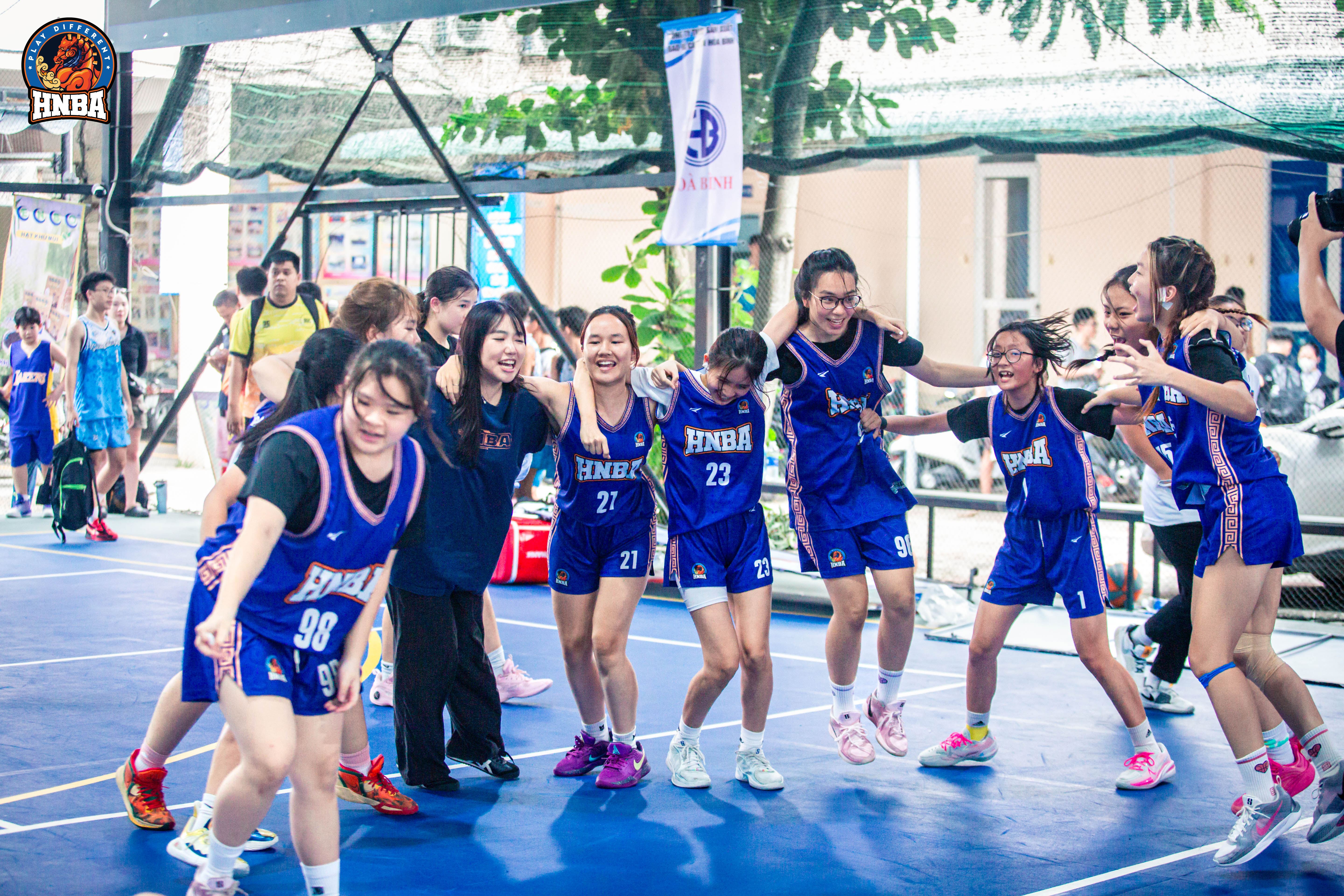 HÒA BÌNH CUP 2025: TỪ NỖ LỰC ĐẾN ĐỈNH CAO CHIẾN THẮNG